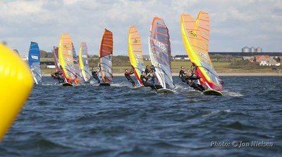 Nordiske mesterskaber i windsurfing starter i dag i Rønbjerg