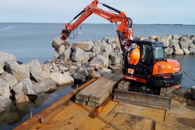 5000 tons tung mole indviet ved indsejling til Løgstør