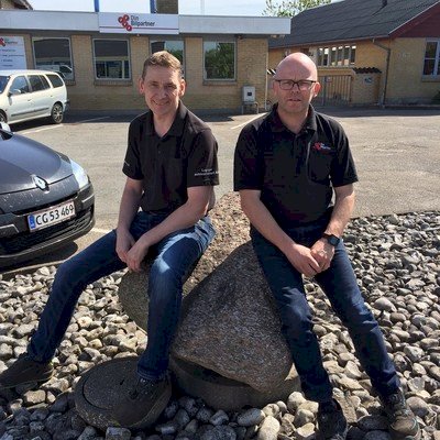 Autoværksted fejrer 50 år med biler i Løgstør