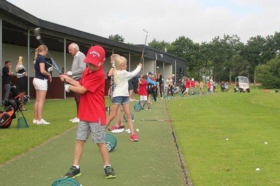 Leg og golf ved åben juniordag i Himmerland