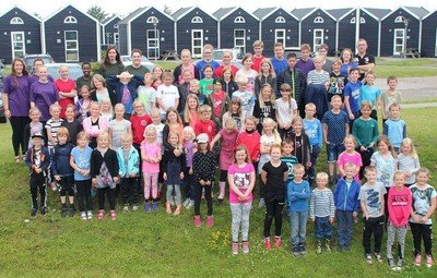 65 forventningsfulde børn startede på Rask's Svømmeskole