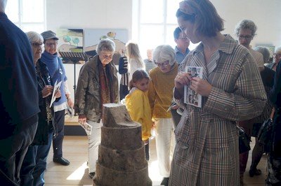 200 århusianeres hår udstilles på Vitskøl Kloster