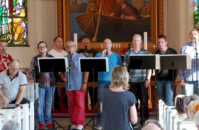 Fanger sang i Løgstør kirke